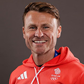 Photo of Dr Tom Bates